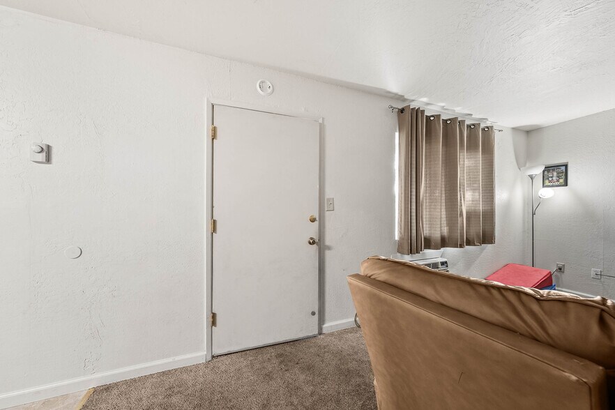 More Photos Of 4584 S Terrace Ave, Lakeport Apartments For Sale