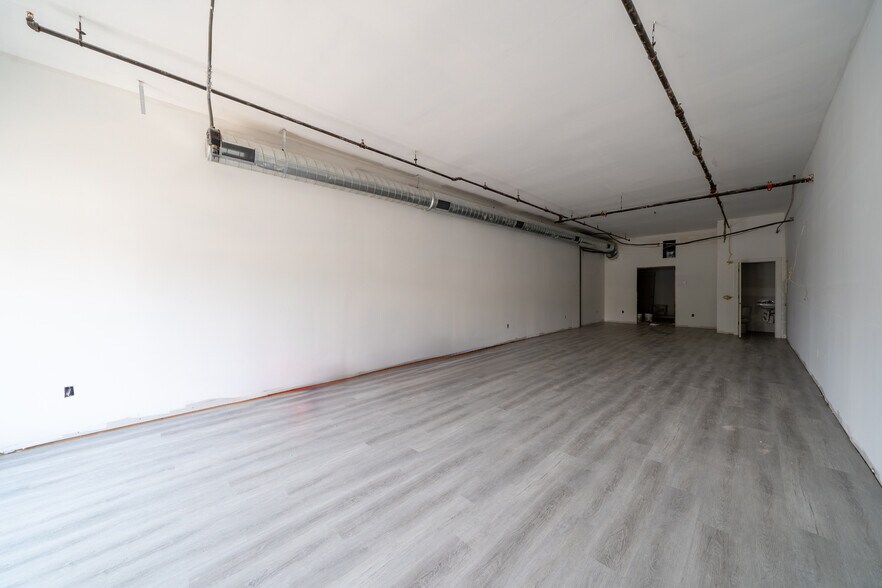 More Photos Of 559-563 Main Ave, Passaic Storefront For Lease