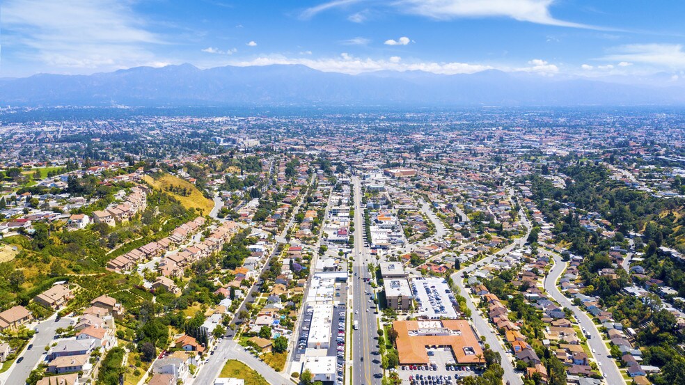 More Photos Of 883 S Atlantic Blvd, Monterey Park Storefront Retail Office For Lease