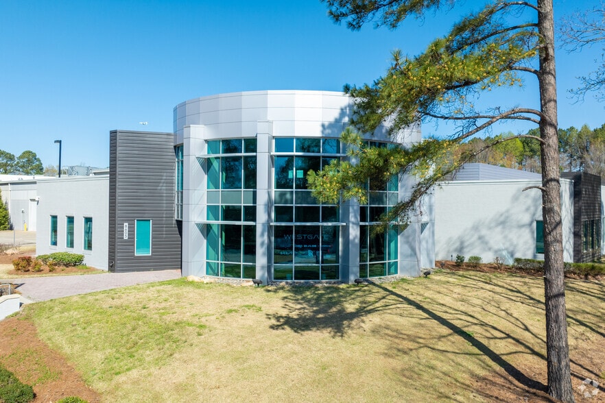 More Photos Of 8605 Ebenezer Church Rd, Raleigh Distribution For Sale