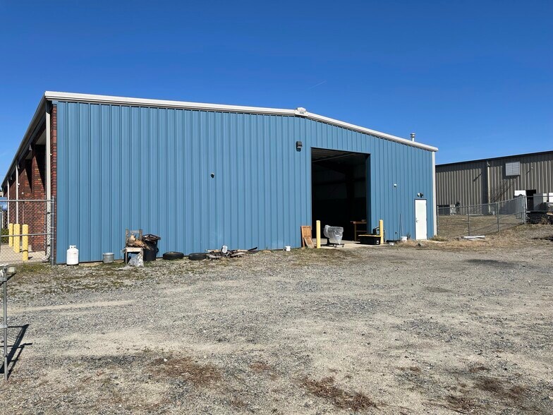 More Photos Of 4950 Stough Rd SW, Concord Flex For Sale