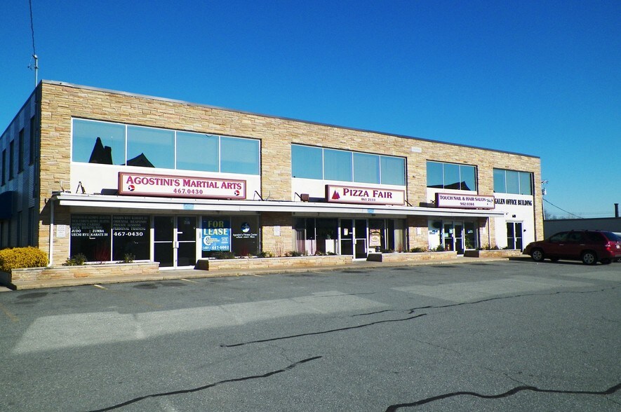 Primary Photo Of 687 Park Ave, Cranston Storefront Retail Office For Lease