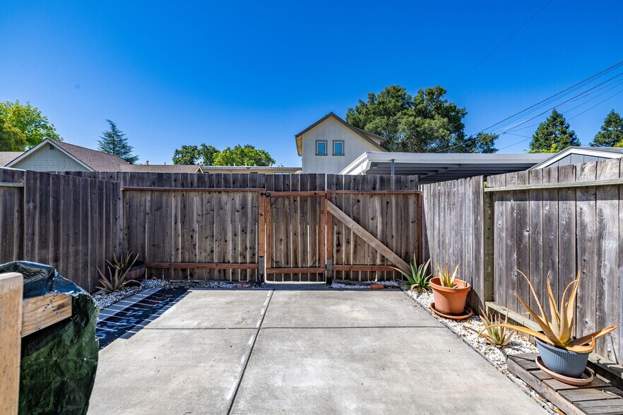 More Photos Of 600-606 Pacific Ave, Santa Rosa Apartments For Sale