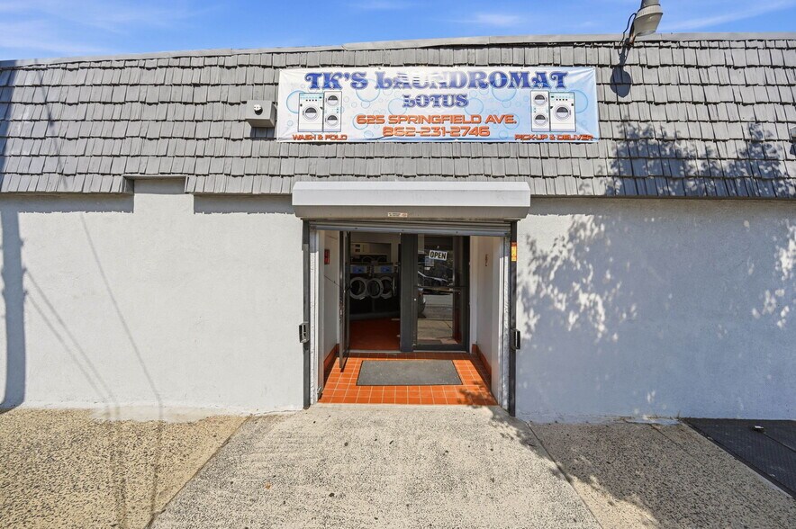 Primary Photo Of 625-627 Springfield Ave, Newark Storefront For Sale