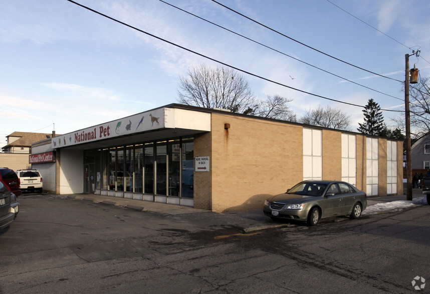 Primary Photo Of 726 Reservoir Ave, Cranston Freestanding For Lease