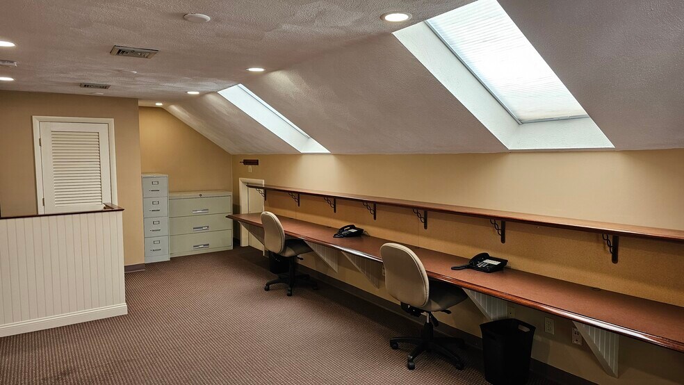 More Photos Of 52B Waltham St, Lexington Loft Creative Space For Lease