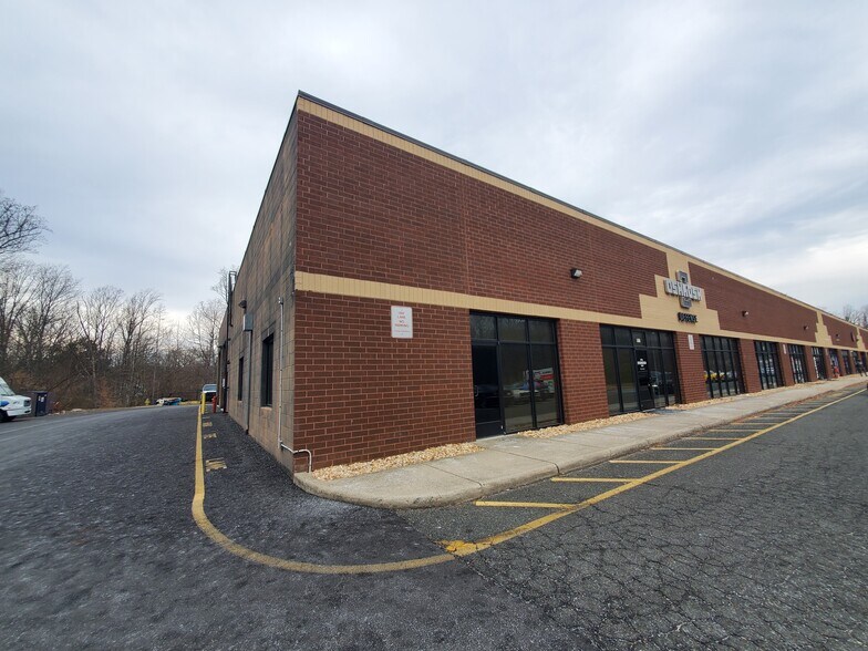 More Photos Of 3619 Richmond Hwy, Stafford Light Distribution For Lease