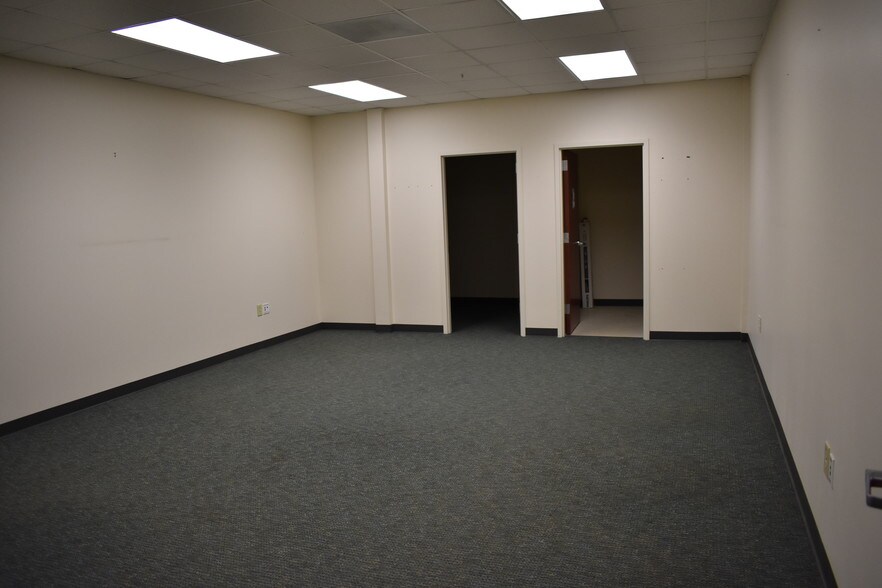 More Photos Of 8084 Rivers Ave, North Charleston Medical For Lease
