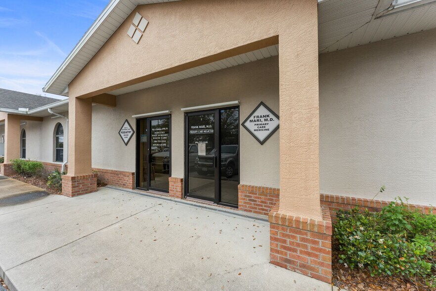 More Photos Of 2836 Enterprise Rd, DeBary Medical For Sale