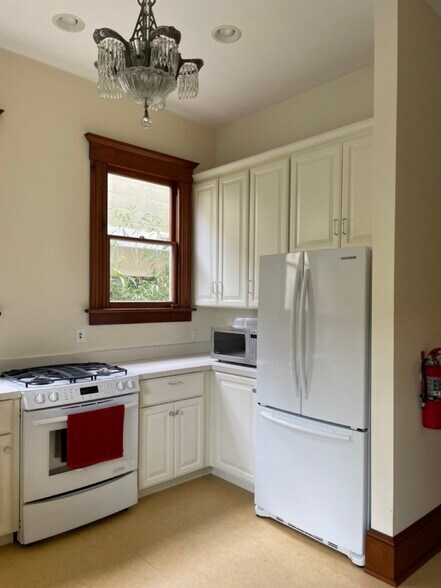 More Photos Of 1342 N Laura St, Jacksonville Office For Sale