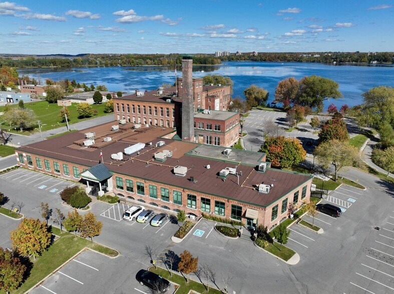 More Photos Of 6 Cataraqui St, Kingston Office For Lease