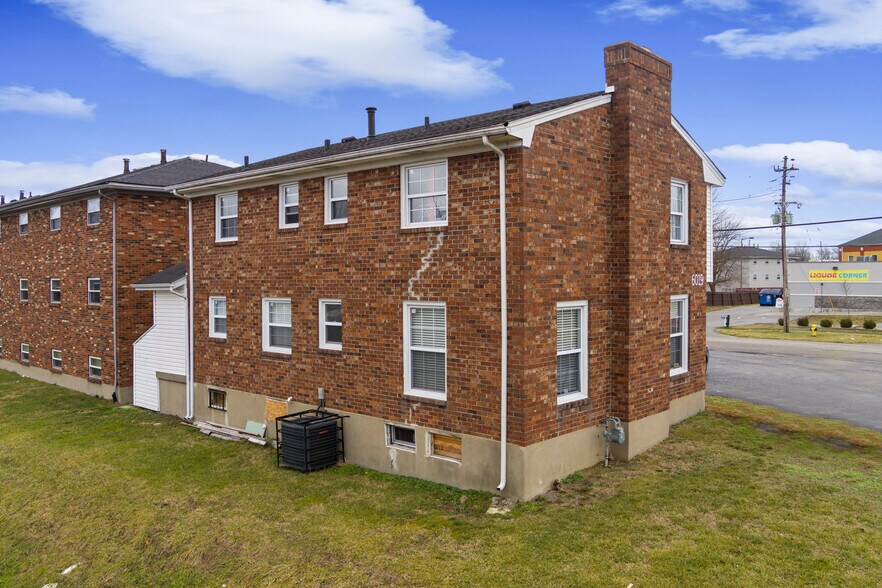 More Photos Of 6019 Preston Hwy, Louisville Office For Sale