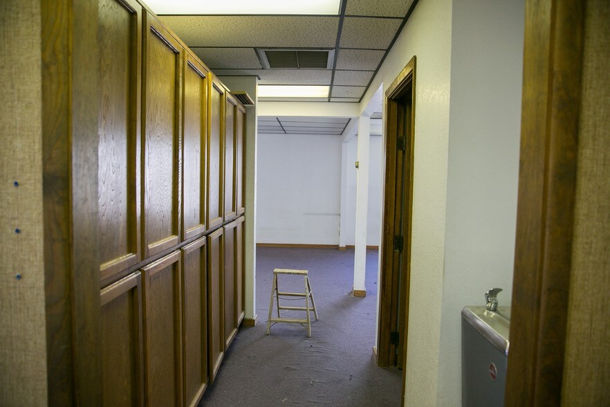 More Photos Of 165 E Southern Ave, Mesa Loft Creative Space For Lease