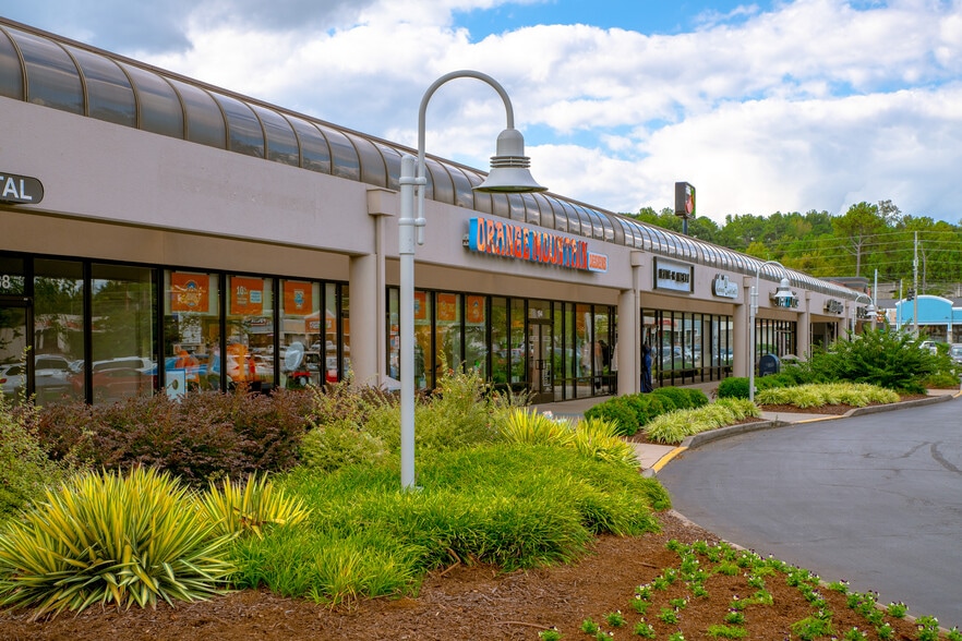 More Photos Of 7240 Kingston Pike, Knoxville Unknown For Lease