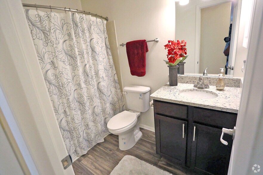 More Photos Of 3001 Reflections Way, Virginia Beach Apartments For Sale