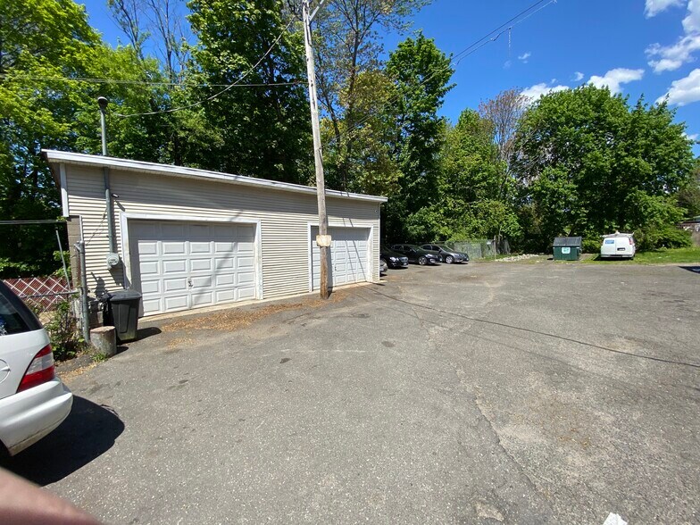 More Photos Of 78 Hawkins St, Derby Apartments For Lease