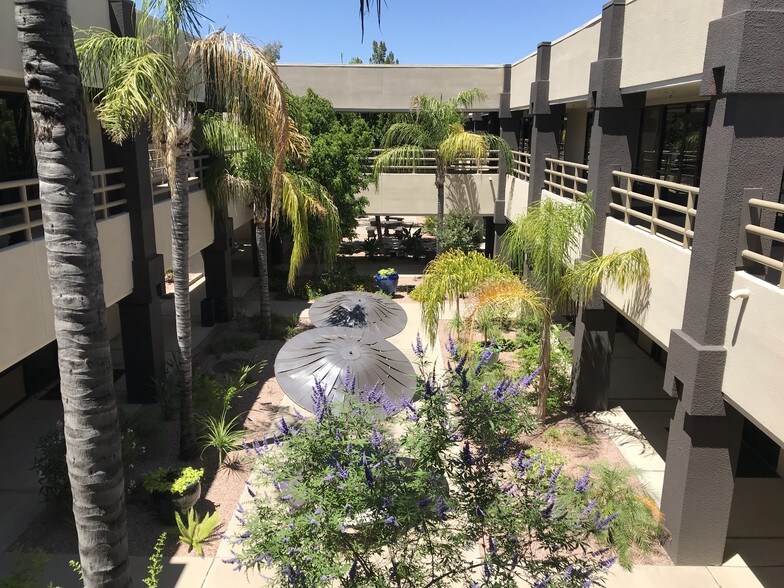 More Photos Of 16601 N 40th St, Phoenix Medical For Lease