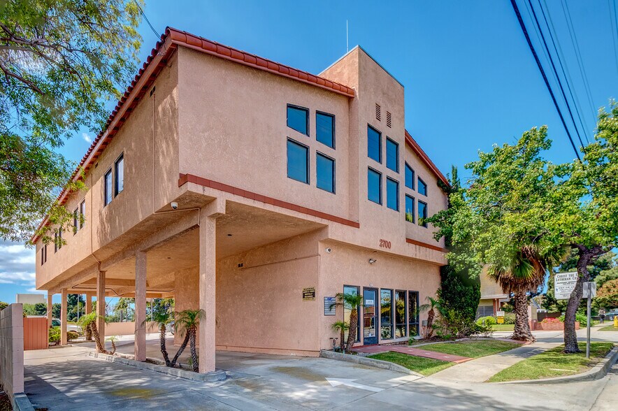 More Photos Of 2700 W 182nd St, Torrance Office For Sale