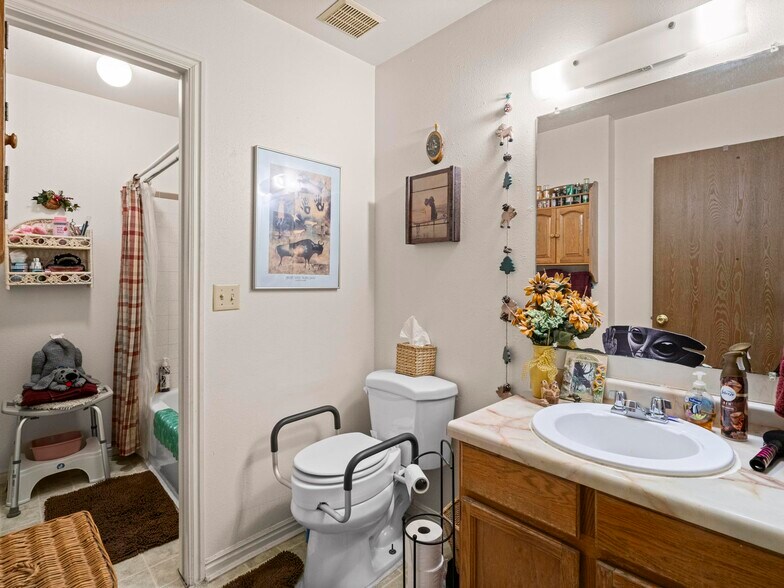 More Photos Of 268-408 1220 South St, Vernal Apartments For Sale