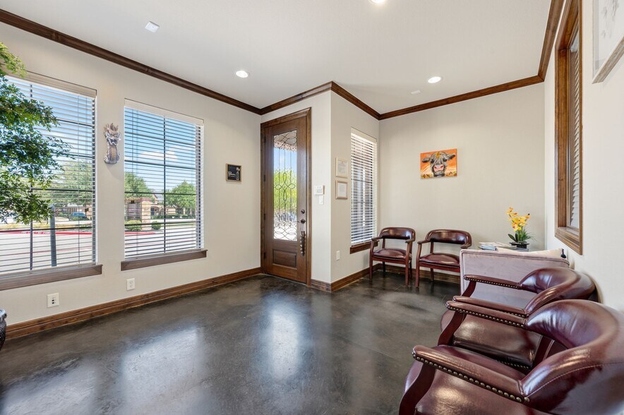 More Photos Of 1117 Glade Rd, Colleyville Medical For Sale