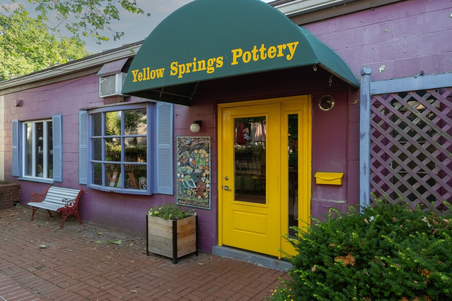 More Photos Of 220 Xenia Ave, Yellow Springs Storefront For Sale