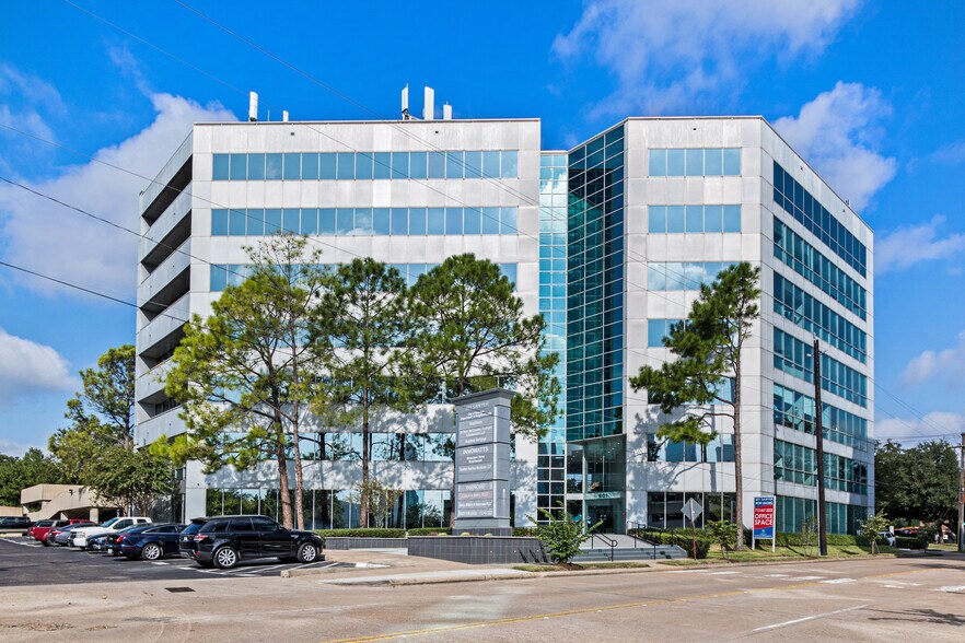 More Photos Of 601 Sawyer St, Houston Office For Lease