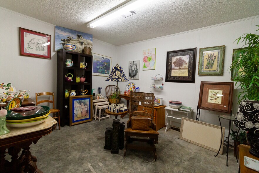 More Photos Of 512 Tift Ave S, Tifton Freestanding For Sale