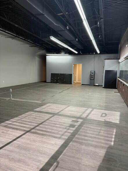 More Photos Of 1513 N Zaragoza Rd, El Paso Storefront Retail Office For Lease