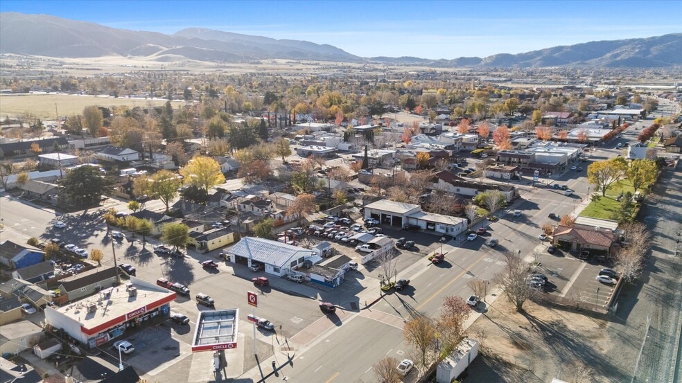 More Photos Of 230 E Tehachapi Blvd, Tehachapi General Retail For Sale