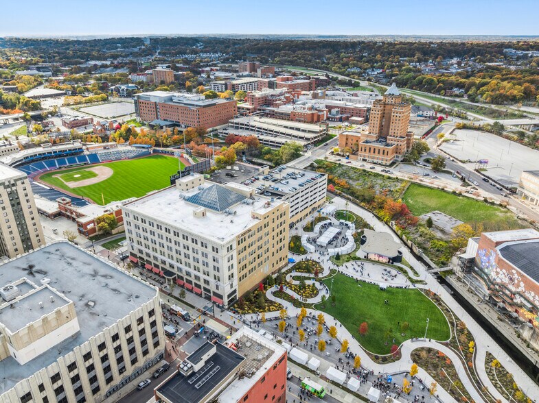 More Photos Of 222 S Main St, Akron Restaurant For Sale