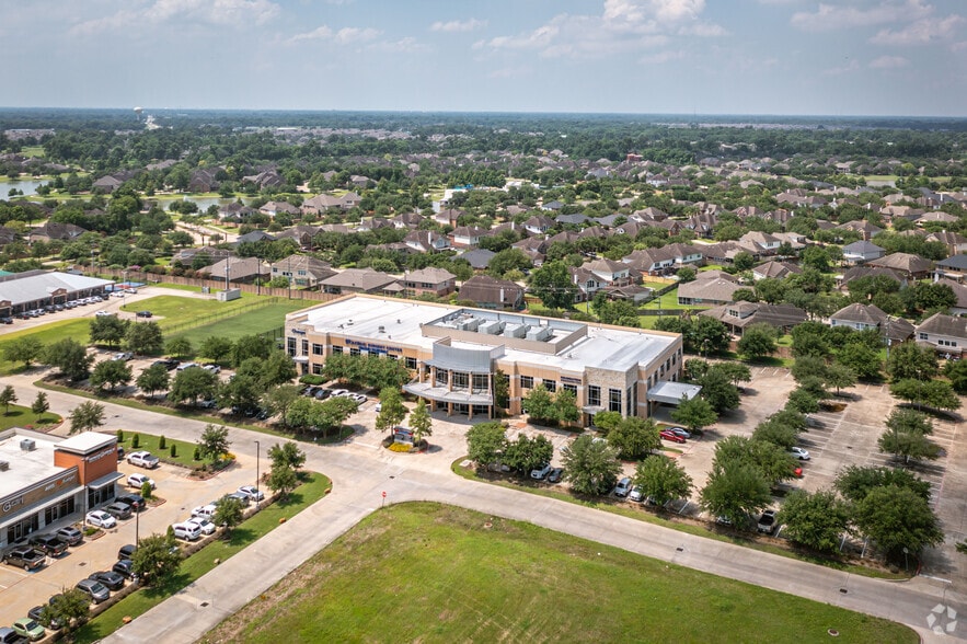 More Photos Of 7830 W Grand Pky S, Richmond Medical For Lease