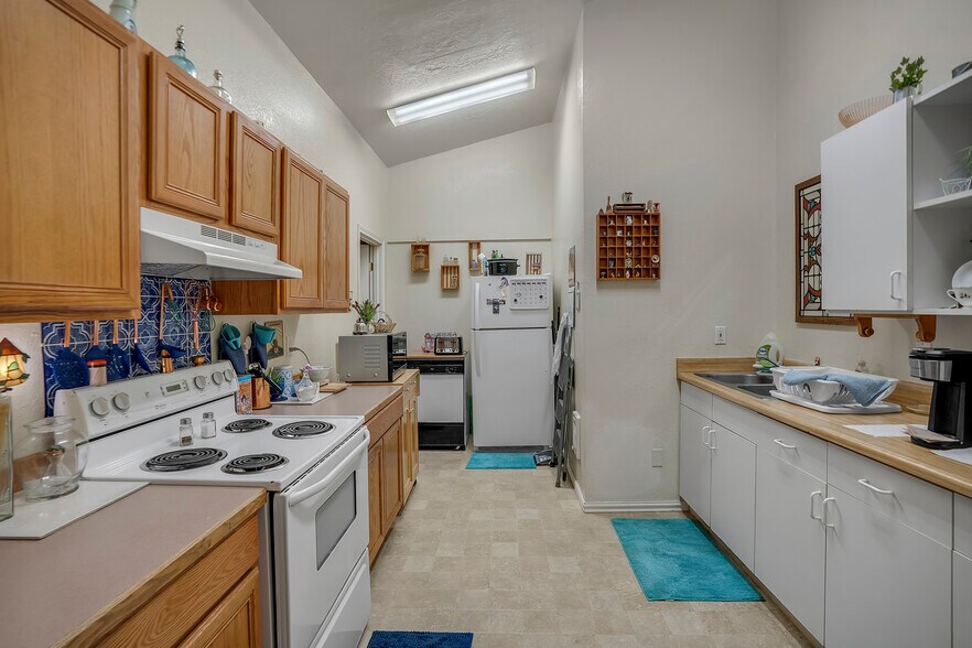 More Photos Of 1505 NW Harwood Ave, Prineville Apartments For Sale