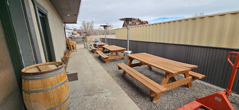 More Photos Of 102 Campbell Ln, Ridgway General Retail For Sale