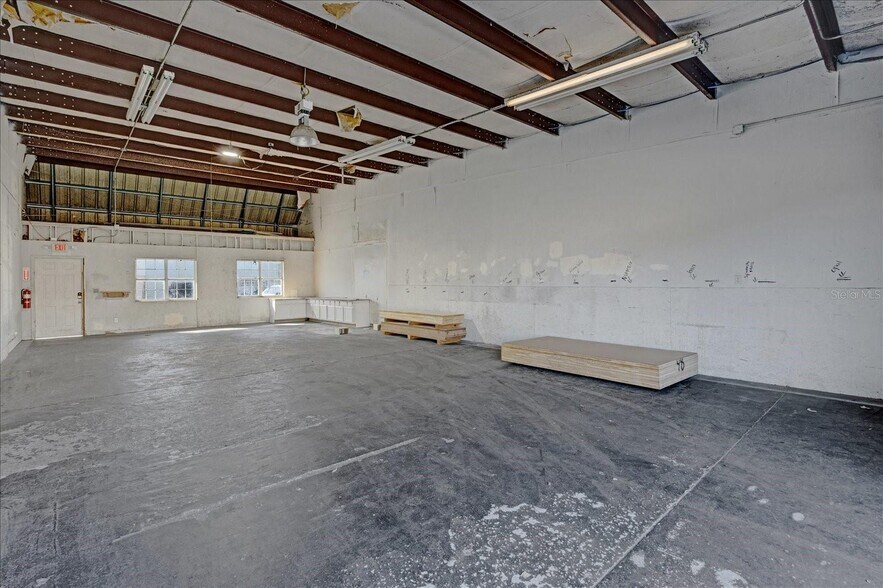 More Photos Of 904 Jan Mar Ct, Minneola Industrial For Sale