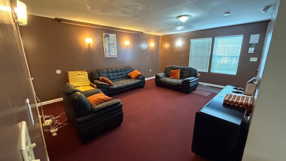 More Photos Of 5212 Astor Pl SE, Washington Assisted Living For Lease