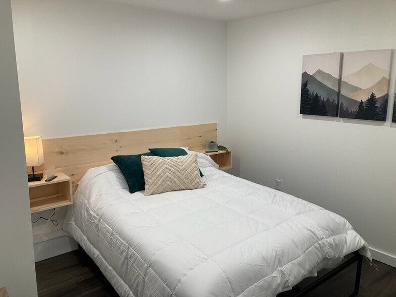 More Photos Of 177 Rockingham Rd, Auburn Apartments For Sale