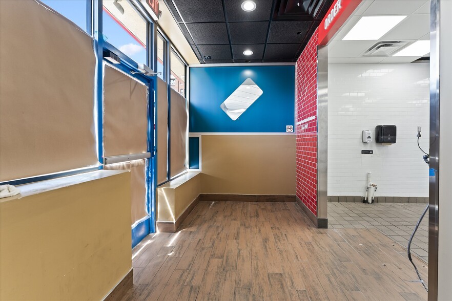 More Photos Of 5520-5564 Woodward Ave, Detroit Freestanding For Lease