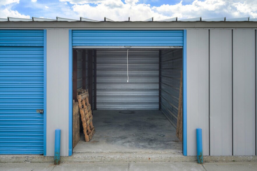 More Photos Of 715 Chestnut St, Leadville Self Storage For Sale
