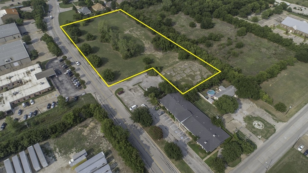 Primary Photo Of 420 Duncan Perry Rd, Grand Prairie Land For Sale