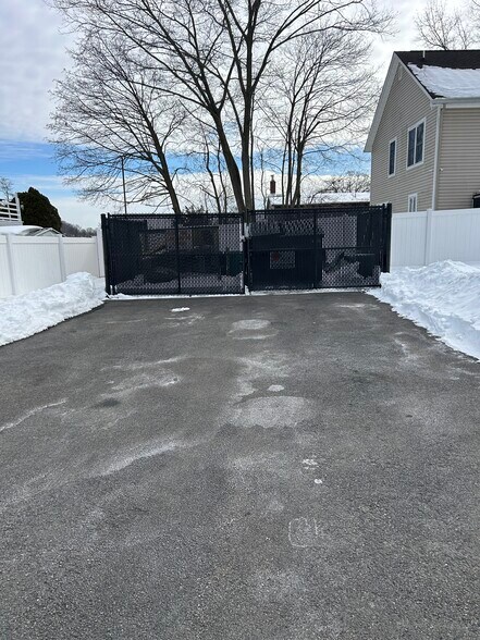 More Photos Of 118 Lincoln Ave, Dover Manufacturing For Sale