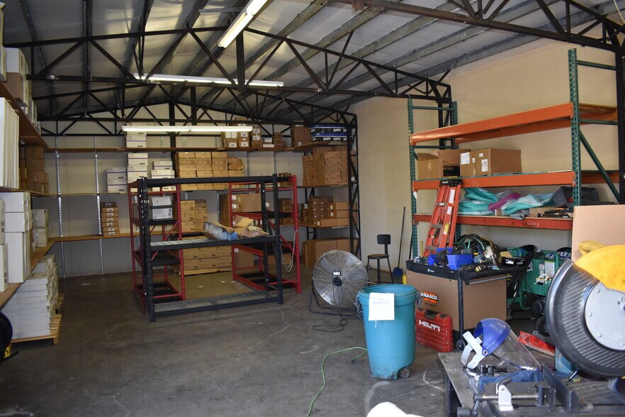 More Photos Of 2304 N Killingsworth St, Portland Warehouse For Sale