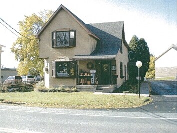 More Photos Of 105 Lake Hill Rd, Burnt Hills Medical For Lease