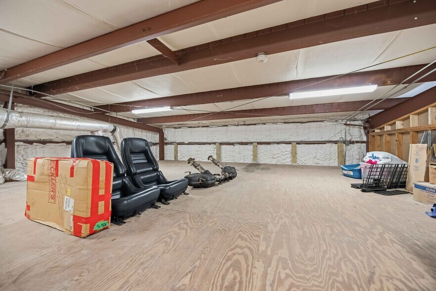 More Photos Of 180 Artists Ave, Englewood Warehouse For Sale