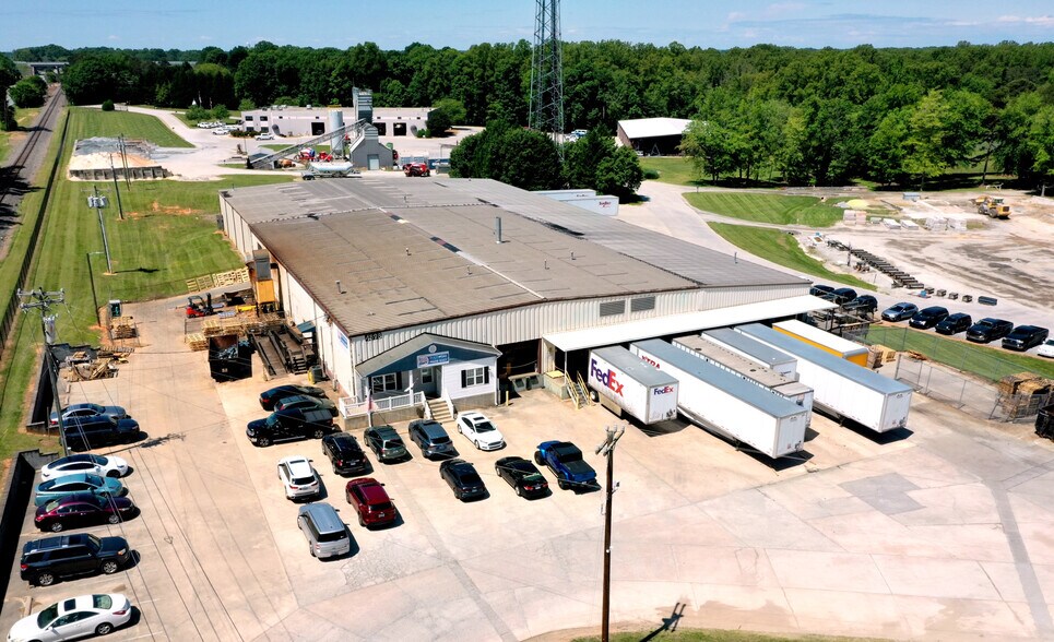 Primary Photo Of 4898 Mccracken Rd, Kernersville Warehouse For Lease