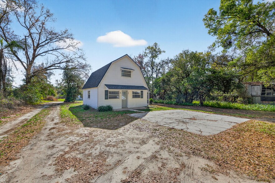 More Photos Of 902 Two Houses Ln, Seffner Apartments For Sale