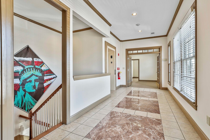 More Photos Of 75 Jackson St, Newnan Unknown For Lease