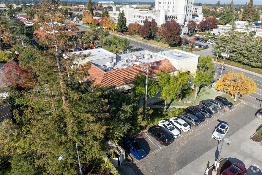 More Photos Of 2410 Samaritan Dr, San Jose Medical For Lease