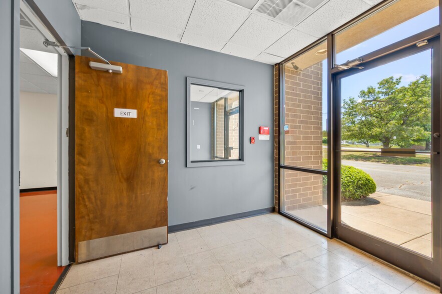 More Photos Of 623 Southwest St, High Point Warehouse For Lease