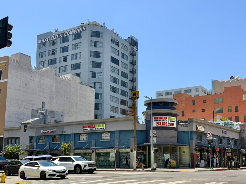 More Photos Of 800-810 S Los Angeles St, Los Angeles Freestanding For Lease