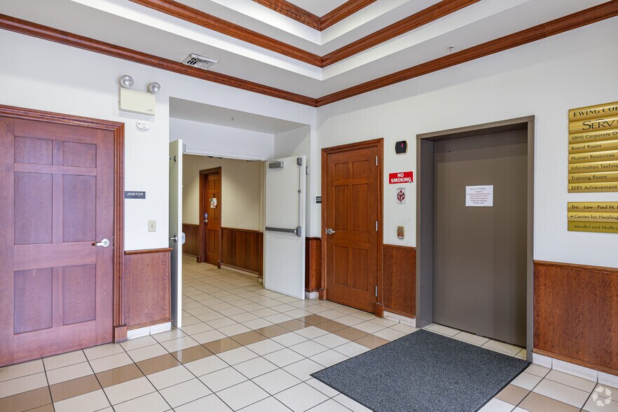 More Photos Of 20 Scotch Rd, Ewing Medical For Lease